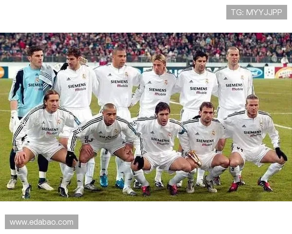 全球足球巨星的光辉历程与成就解析