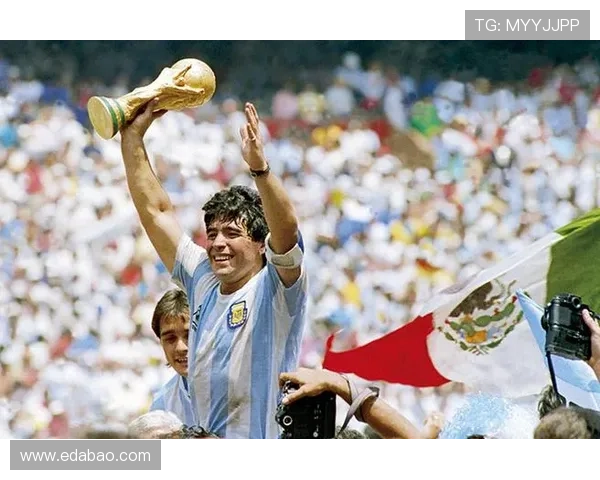 全球传奇足球明星回顾与成就盘点名单